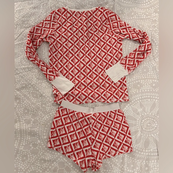 Victoria's Secret Thermal Short Pajama Set Color - (5ONW) Flame Pink logo SizeXS - Picture 2 of 4